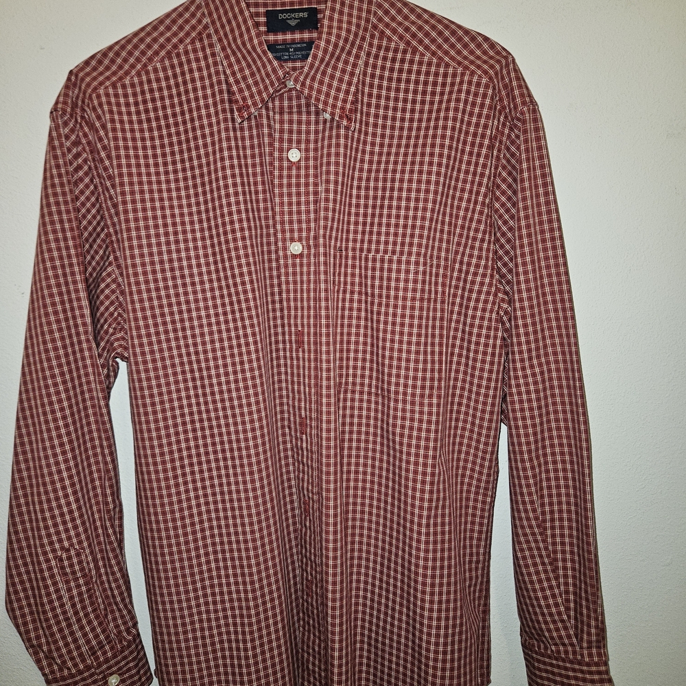 Dockers Size Medium Red Checkered Shirt